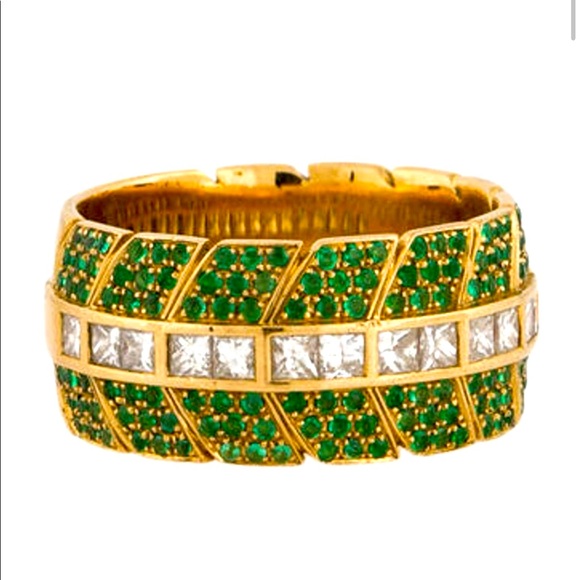 Lalique 18k gold emerald and Diamond ring